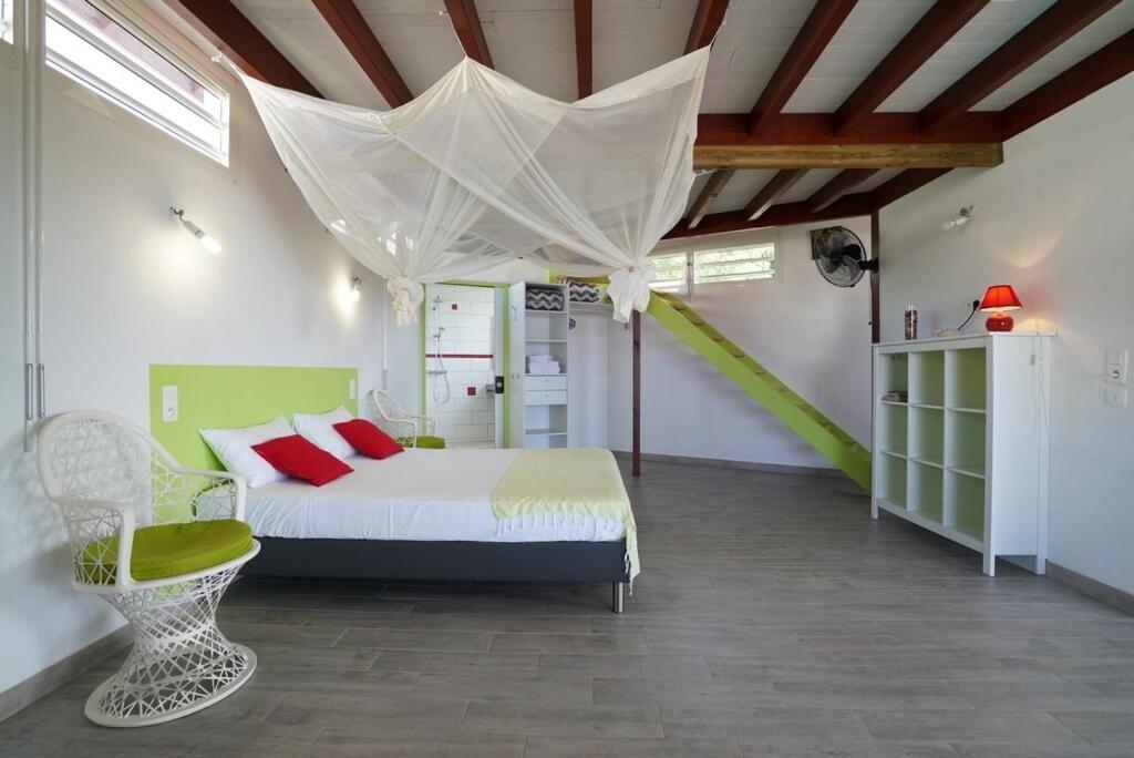 Le Jardin Des Ilets Villa Bouillante Exterior photo